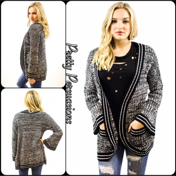 NWT Black & White Striped Bell Sleeve Cardigan - Picture 4 of 8